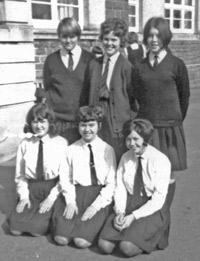 Lynda, Noelyn & friends